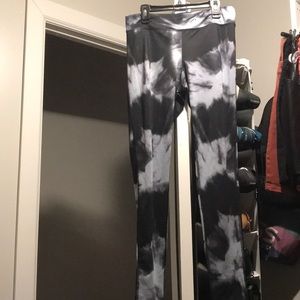 Workout tie dye leggings